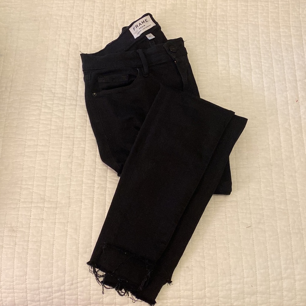 Frame skinny, raw hem jeans